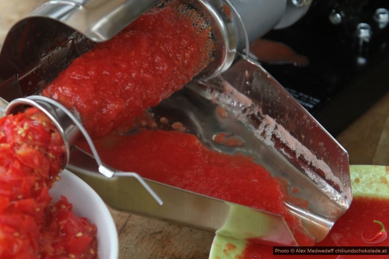 Passata und Ketchup selbst gemacht
