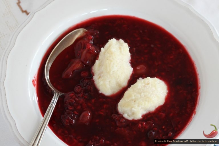 Oma’s Beerensuppe