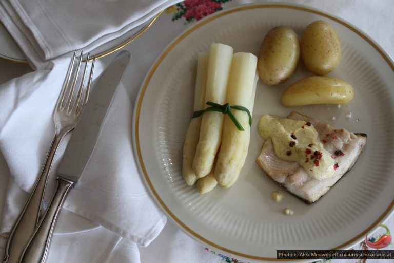 Spargel herausgeputzt