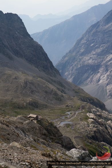 20150813-091448_refuge_du_glacier_blanc_vu_d_en_haut