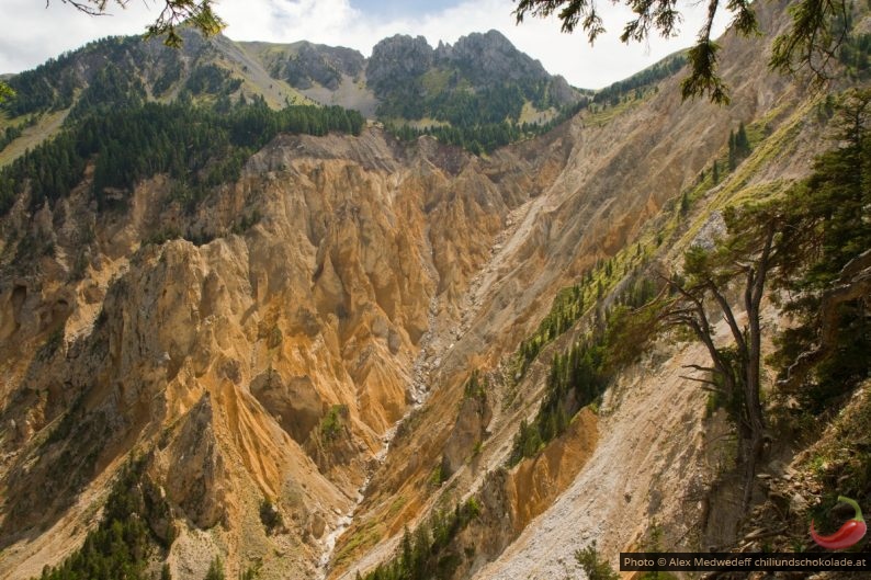 20150820-124250_cirque_de_bragousse_vu_du_sentier_de_charance