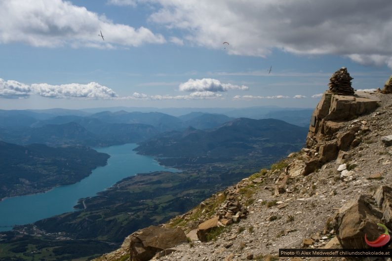 20150821-124700_lac_de_serre-poncon_vu_du_mont_guillaume