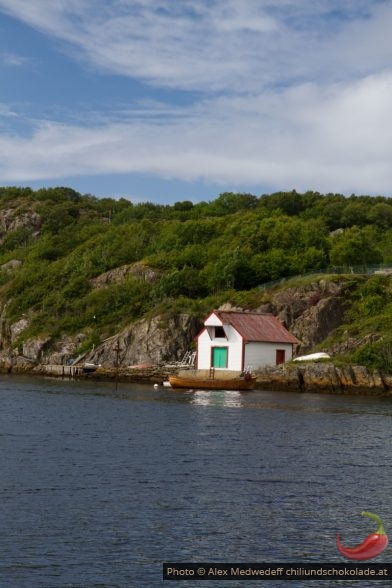 20160717-135440_ancien_hangar_au_bord_du_lyklingfjord