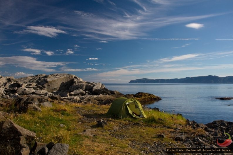 20160721-071630_la_tente_au_cap_solveggen_au_soleil_matinal