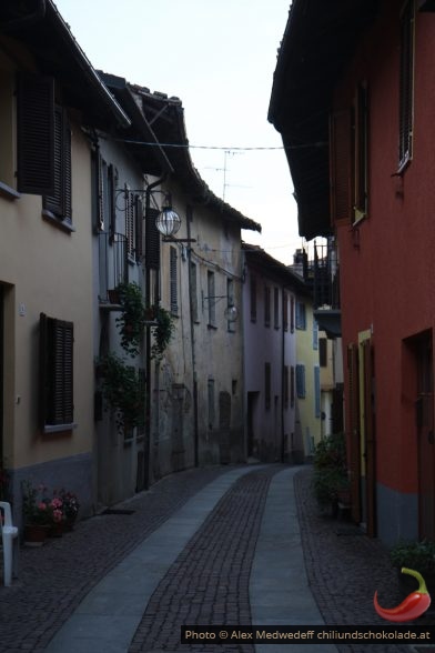 Via Roma di Serralunga D'Alba