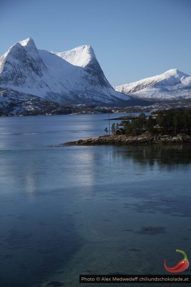 Stortinden et Vårsetholmen