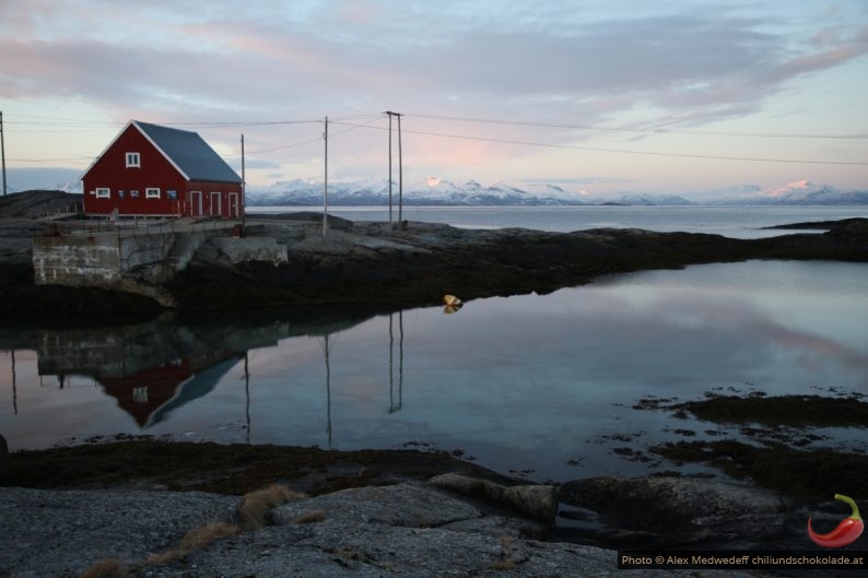 Ancien hangar du phare de Tranøy