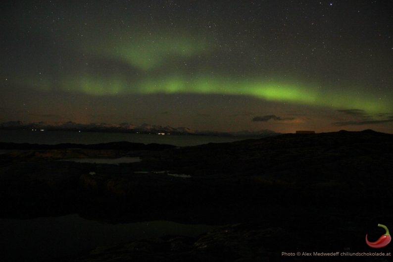 Aurore boréale au dessus des Îles Lofoten