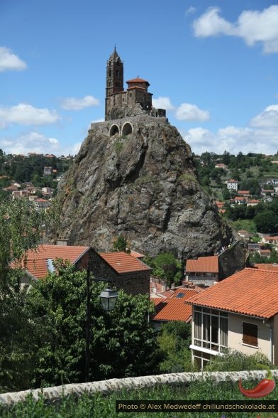 Église Saint-Michel d'Aiguilhe sur son neck