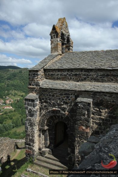 Chapelle castrale Sainte-Croix à Saint-Ilpize