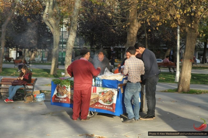 Köfte-Verkäufer am Taksim