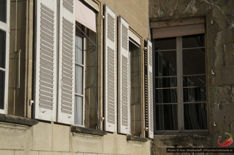 Fenêtres du bâtiment accolé au château Château Saint-Maire