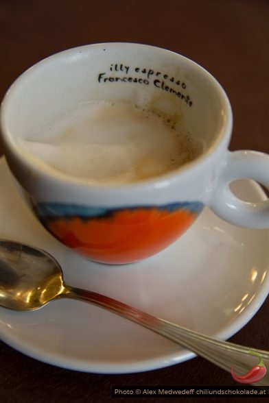 20150330-135837_illy-kaffeetasse_von_francesco_clemente