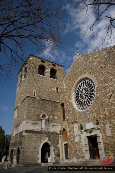 20150330-142459_kirchturm_der_kathedrale_von_triest