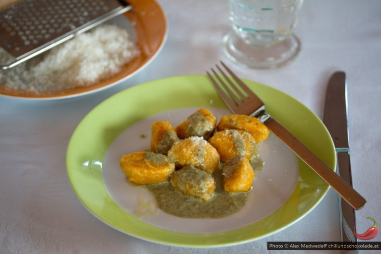 Kürbisgnocchi mit Salbeisauce