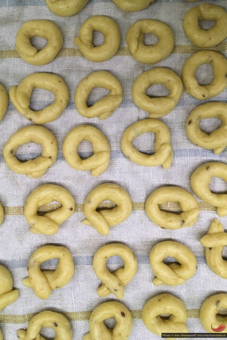 Taralli aus Apulien selbstgemacht Chili & Schokoloade