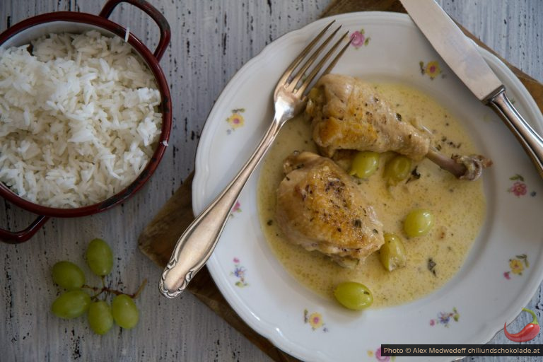 Huhn mit Weintrauben und Estragon