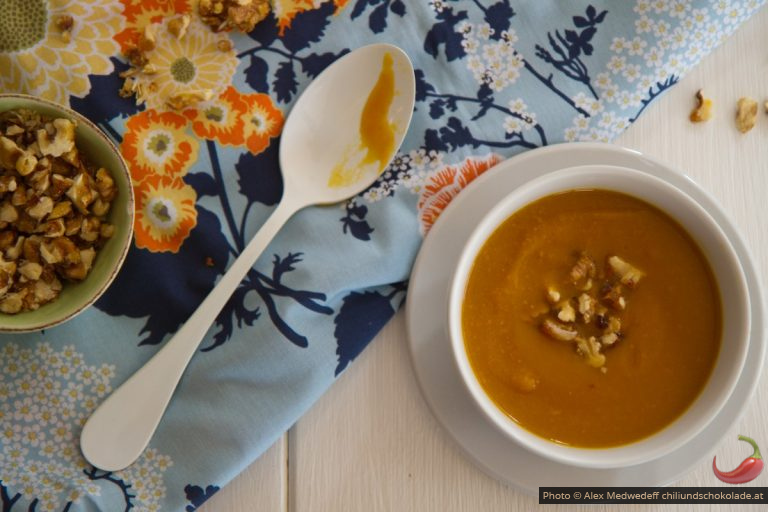 Kürbissuppe mit Miso