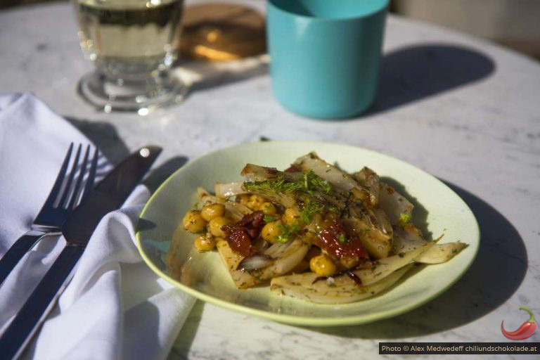 Gebratener Fenchel mit Kichererbsen und Salzzitrone