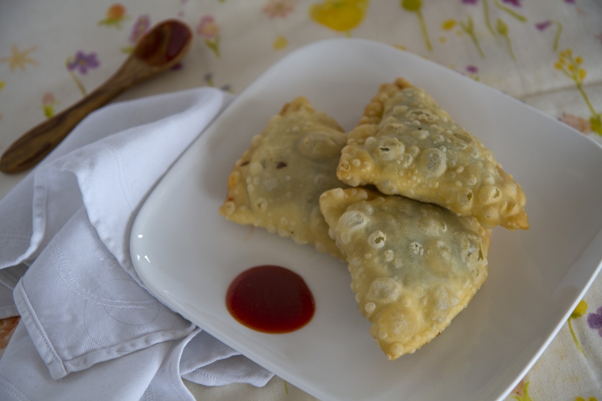 Samosas mit Spinat und Feta
