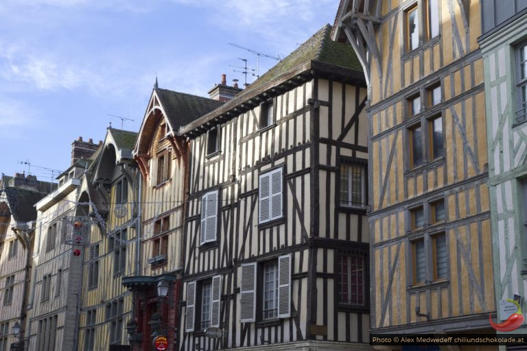Troyes und die Fachwerkkirchen in der südlichen Champagne