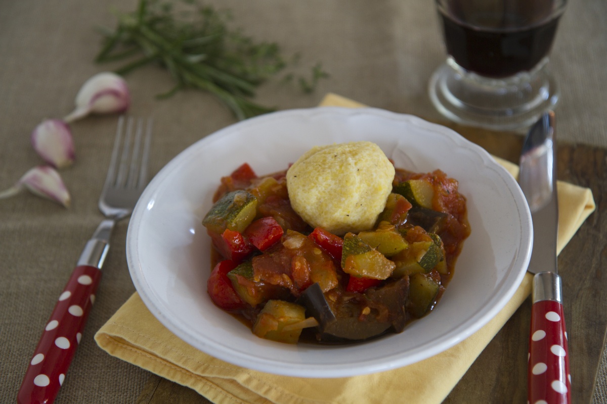Ratatouille mit Polentaknöderl