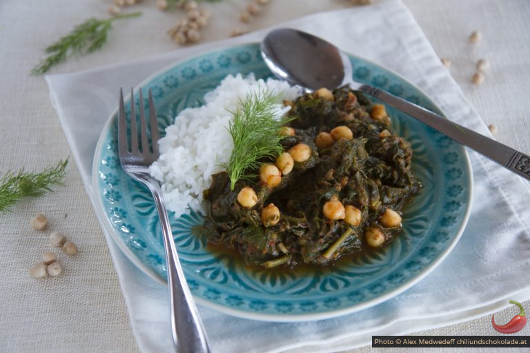 Spinat mit Kichererbsen und Salzzitrone