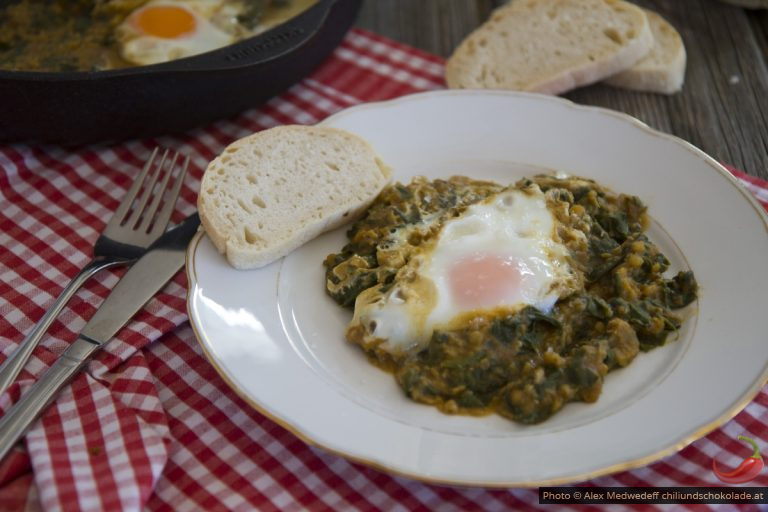 Linsen-Shakshuka mit Spinat