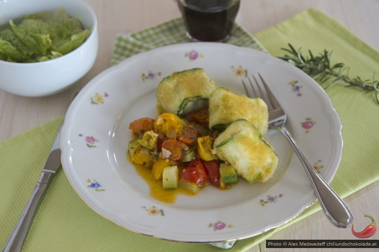 Zucchinipäckchen mit Feta und Cocktailtomaten