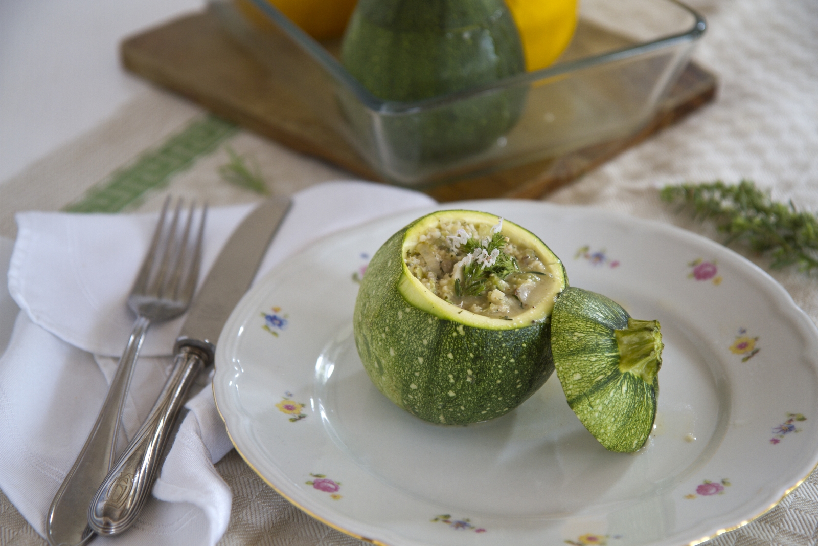 Gefüllte Zucchini