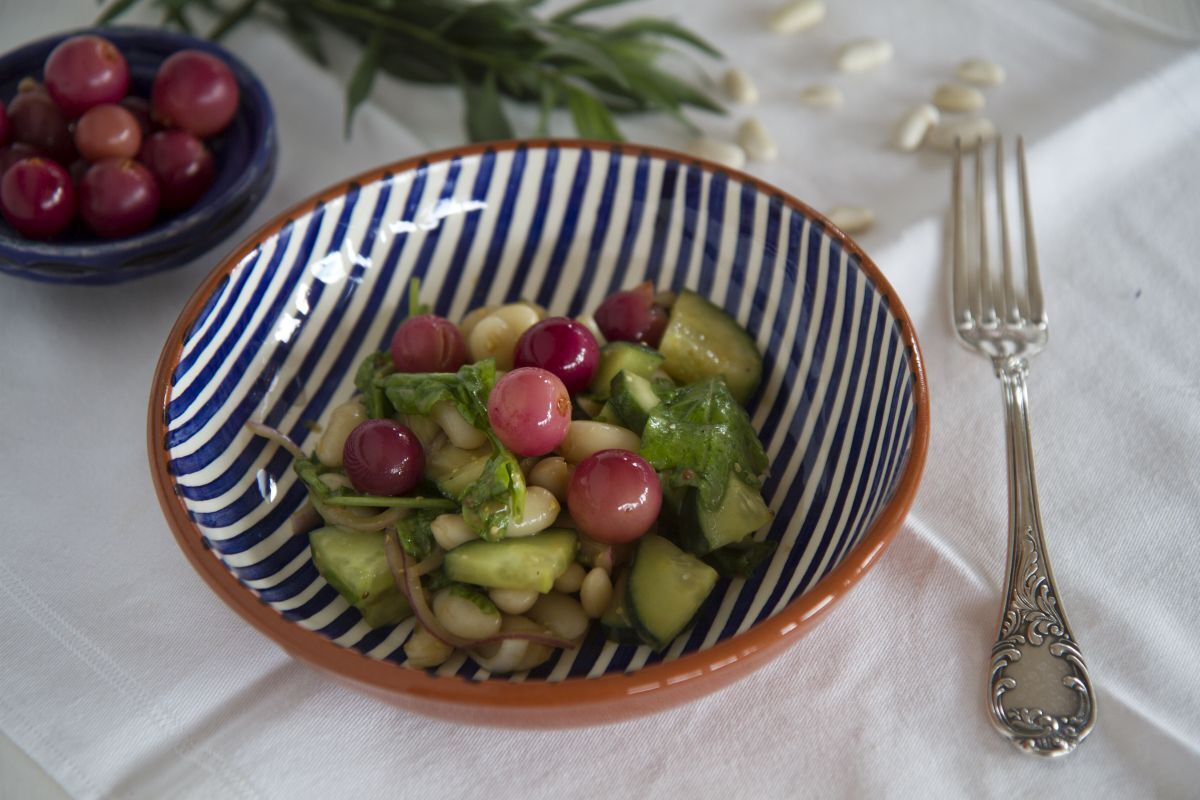 Bohnensalat mit gepickelten Trauben